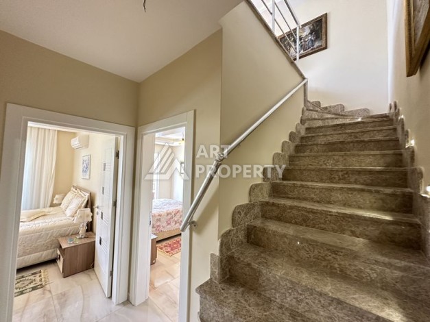 Просторный дуплекс в центре Махмутлара, планировкой 2+1 и площадью 135 м2 в 500 м от моря с видом на горы - Ракурс 15