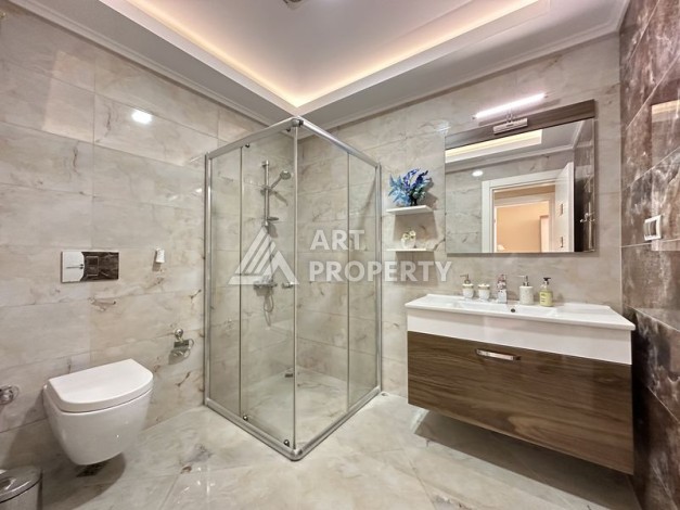 Просторный дуплекс в центре Махмутлара, планировкой 2+1 и площадью 135 м2 в 500 м от моря с видом на горы - Ракурс 23