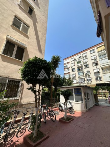 Продажа апартаментов планировкой 2+1 и площадью 130 м2 в 350 м от моря в зеленом районе Оба - Ракурс 5