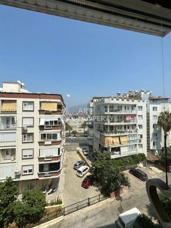 Продажа апартаментов планировкой 2+1 и площадью 130 м2 в 350 м от моря в зеленом районе Оба - Ракурс 6