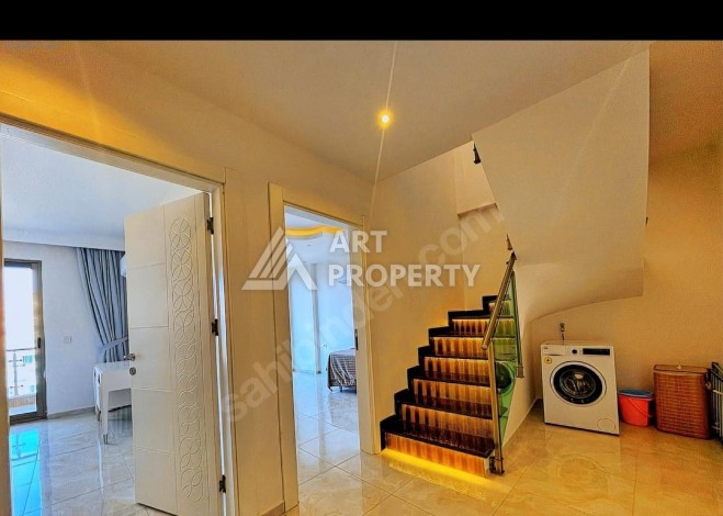 Дуплекс 3+1 с панорамным видом в Махмутларе, 220 кв.м. - Ракурс 6