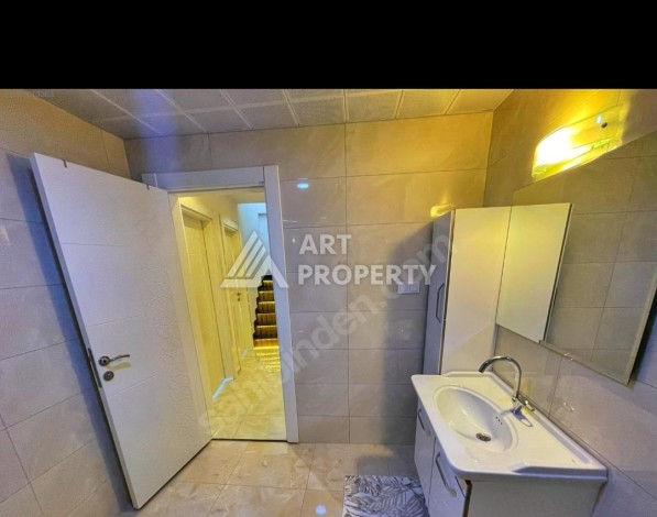 Дуплекс 3+1 с панорамным видом в Махмутларе, 220 кв.м. - Ракурс 18