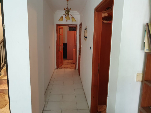 Просторная трехкомнатная квартира в центре Махмутлара, Алания, 120 м2 - Ракурс 3