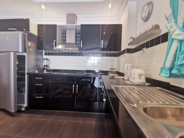 Трехкомнатные меблированные апартаменты в элитном комплексе в Тосмуре, 115м2 - Ракурс 14