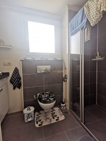 Трехкомнатные меблированные апартаменты в элитном комплексе в Тосмуре, 115м2 - Ракурс 17