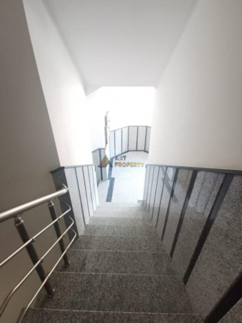 Трехкомнатные меблированные апартаменты в элитном комплексе в Тосмуре, 115м2 - Ракурс 19