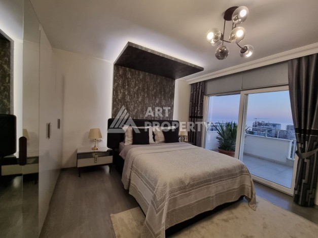 Пентхаус 3+1 с видом на море и Наулу в Махмутларе, 200 кв.м. - Ракурс 8