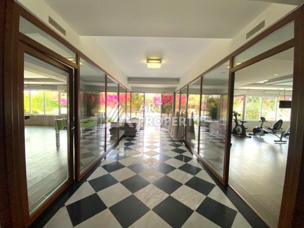 Пентхаус 3+1 с видом на море и Наулу в Махмутларе, 200 кв.м. - Ракурс 32