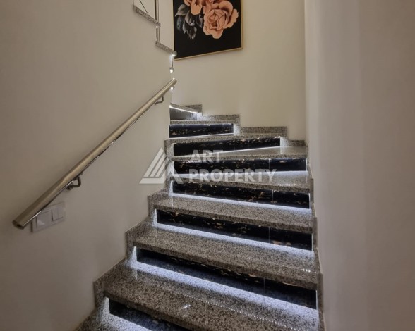 Пентхаус 3+1 с видом на море и Наулу в Махмутларе, 200 кв.м. - Ракурс 33