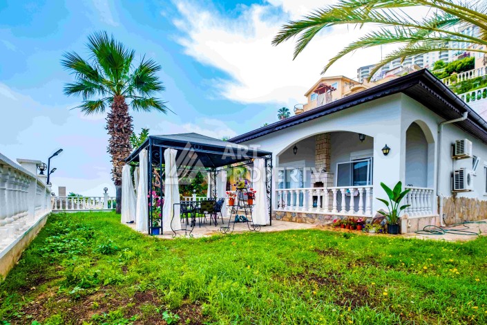 Вилла 2+1 с видом на море в резиденции 5 звезд в Каргыджаке, 130 кв.м. - Ракурс 4