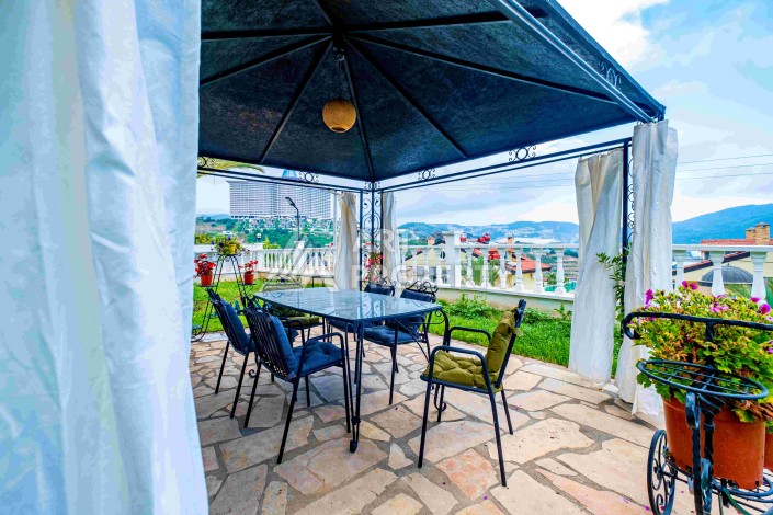 Вилла 2+1 с видом на море в резиденции 5 звезд в Каргыджаке, 130 кв.м. - Ракурс 8