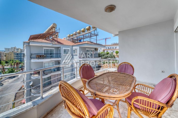 Светлый дуплекс 3+1 с видом на море в Тосмуре, 250 кв.м. - Ракурс 2