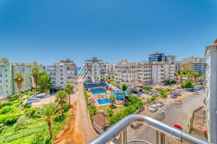 Светлый дуплекс 3+1 с видом на море в Тосмуре, 250 кв.м. - Ракурс 14