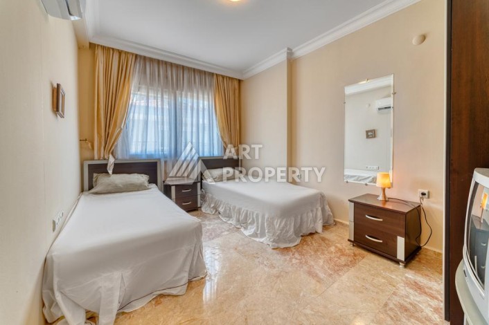 Светлый дуплекс 3+1 с видом на море в Тосмуре, 250 кв.м. - Ракурс 17