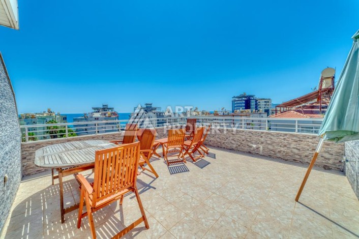 Светлый дуплекс 3+1 с видом на море в Тосмуре, 250 кв.м. - Ракурс 33