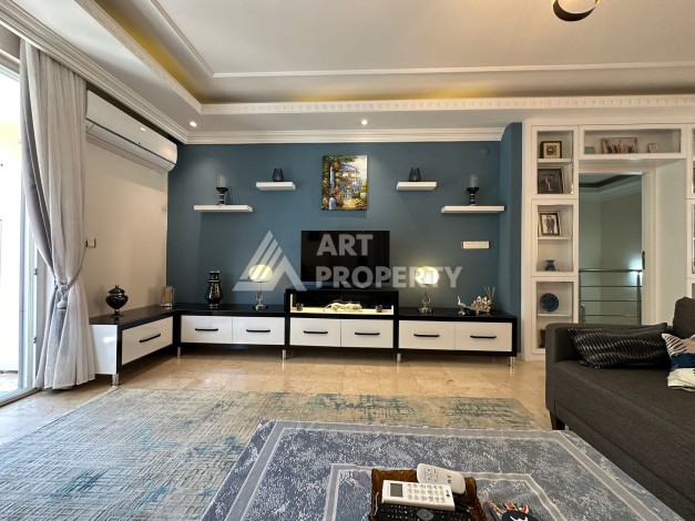 Дуплекс 4+1 с мебелью, 220 кв.м. Джикджилли. Алания. - Ракурс 2