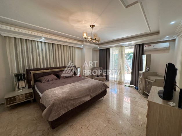 Дуплекс 4+1 с мебелью, 220 кв.м. Джикджилли. Алания. - Ракурс 9