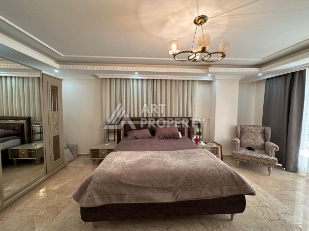 Дуплекс 4+1 с мебелью, 220 кв.м. Джикджилли. Алания. - Ракурс 10