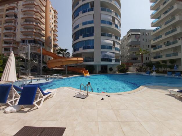 Трехкомнатная меблированная квартира в комплексе люкс класса, Махмутлар, Алания, 110 м2 - Ракурс 2