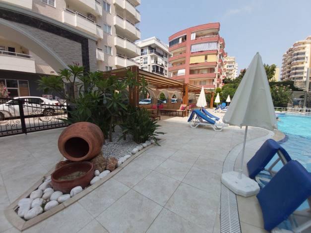 Трехкомнатная меблированная квартира в комплексе люкс класса, Махмутлар, Алания, 110 м2 - Ракурс 3