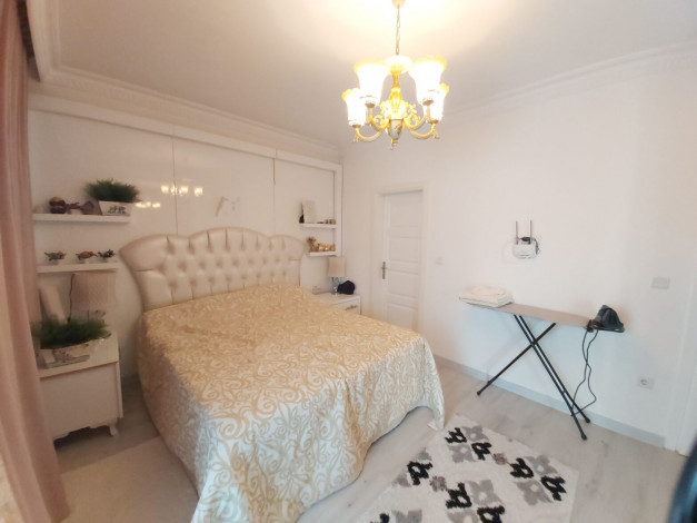 Трехкомнатная меблированная квартира в комплексе люкс класса, Махмутлар, Алания, 110 м2 - Ракурс 13