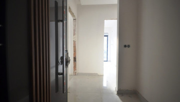 Трехкомнатная квартира с отдельной кухней в новом комплексе в районе Оба, 100 м2 - Ракурс 4