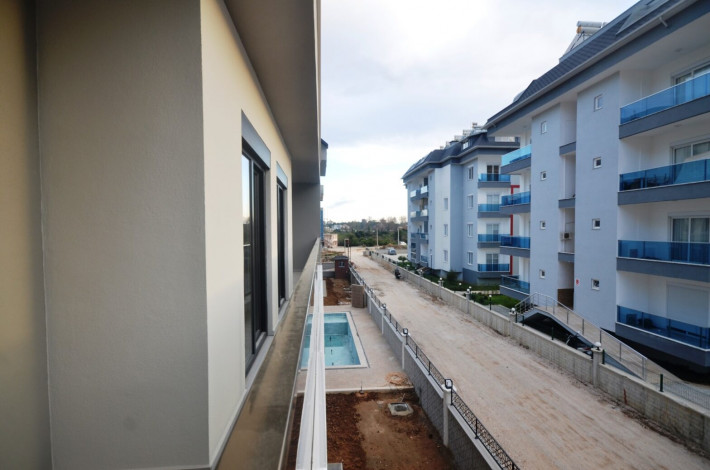 Трехкомнатная квартира с отдельной кухней в новом комплексе в районе Оба, 100 м2 - Ракурс 16