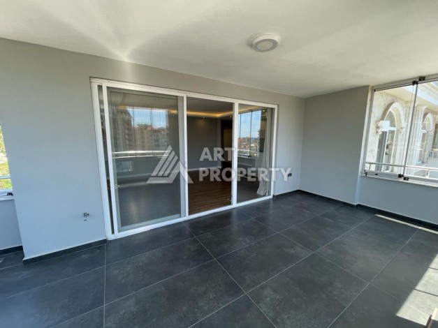 Видовая квартира 2+1 с современным дизайном, 120 кв.м. Джикджилли, Алания. - Ракурс 6