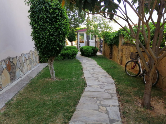 Двухкомнатная квартира с мебелью и шикарным видом на Торосские горы в центре района Оба, 110 м2 - Ракурс 4