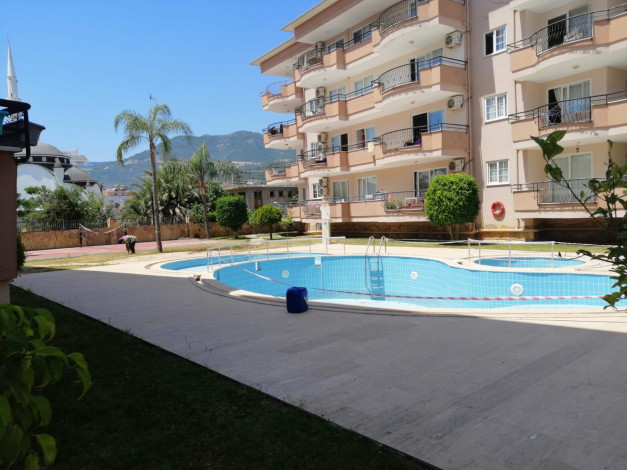 Двухкомнатная квартира с мебелью и шикарным видом на Торосские горы в центре района Оба, 110 м2 - Ракурс 6