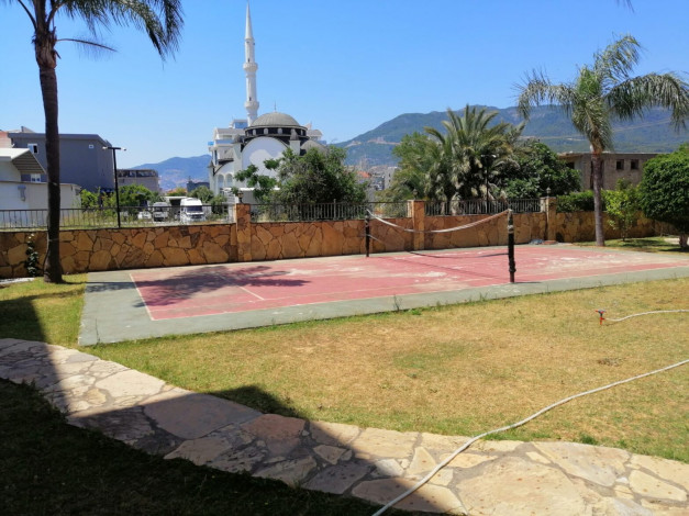 Двухкомнатная квартира с мебелью и шикарным видом на Торосские горы в центре района Оба, 110 м2 - Ракурс 7