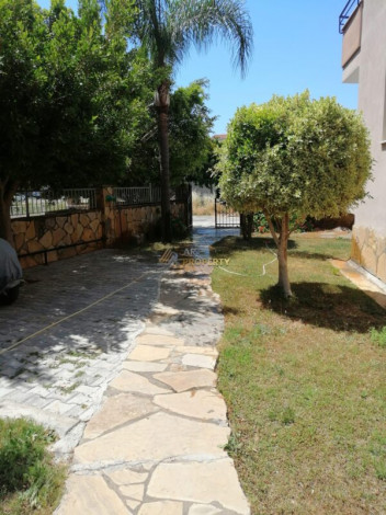 Двухкомнатная квартира с мебелью и шикарным видом на Торосские горы в центре района Оба, 110 м2 - Ракурс 10