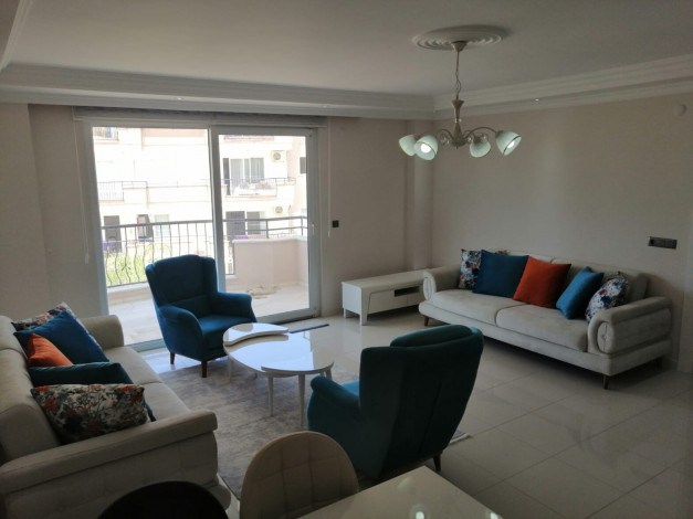 Двухкомнатная квартира с мебелью и шикарным видом на Торосские горы в центре района Оба, 110 м2 - Ракурс 13