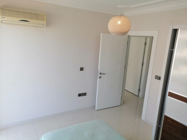 Двухкомнатная квартира с мебелью и шикарным видом на Торосские горы в центре района Оба, 110 м2 - Ракурс 17