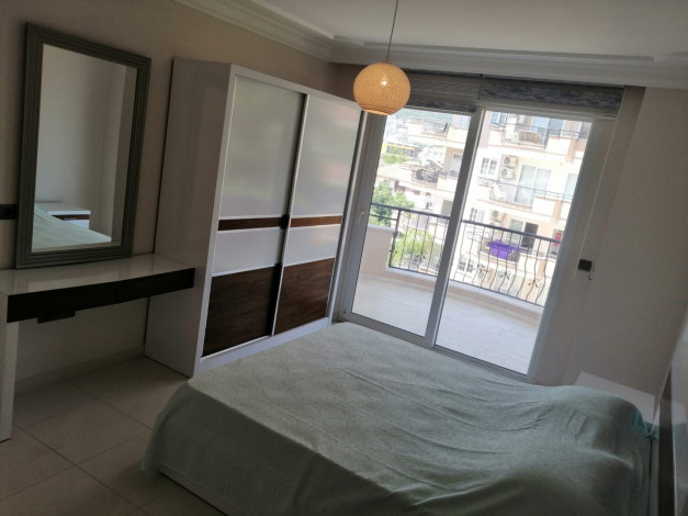 Двухкомнатная квартира с мебелью и шикарным видом на Торосские горы в центре района Оба, 110 м2 - Ракурс 22