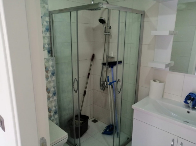 Двухкомнатная квартира с мебелью и шикарным видом на Торосские горы в центре района Оба, 110 м2 - Ракурс 23