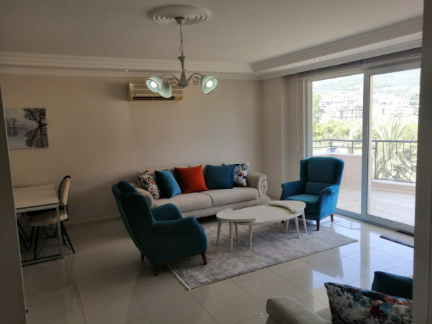 Двухкомнатная квартира с мебелью и шикарным видом на Торосские горы в центре района Оба, 110 м2 - Ракурс 42