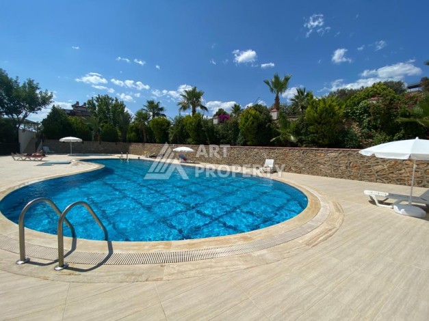 Дуплекс 3+1 с видом на море в Тосмуре, 165 кв.м - Ракурс 2