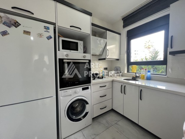 Двухкомнатная меблированная квартира в 500 м от моря , 1+1, 55 м2, Махмутлар, Алания - Ракурс 8