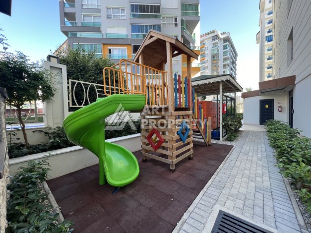 Просторная, меблированная, двухкомнатная квартира 1+1, 65м2, в 500 м от моря, Махмутлар, Алания - Ракурс 2