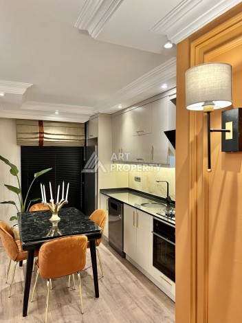 Аппартаменты 2+1, 110 м2, с шикарным ремонтом и видом на море в центре Алании. - Ракурс 8