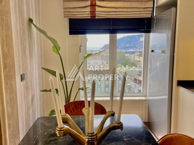 Аппартаменты 2+1, 110 м2, с шикарным ремонтом и видом на море в центре Алании. - Ракурс 14