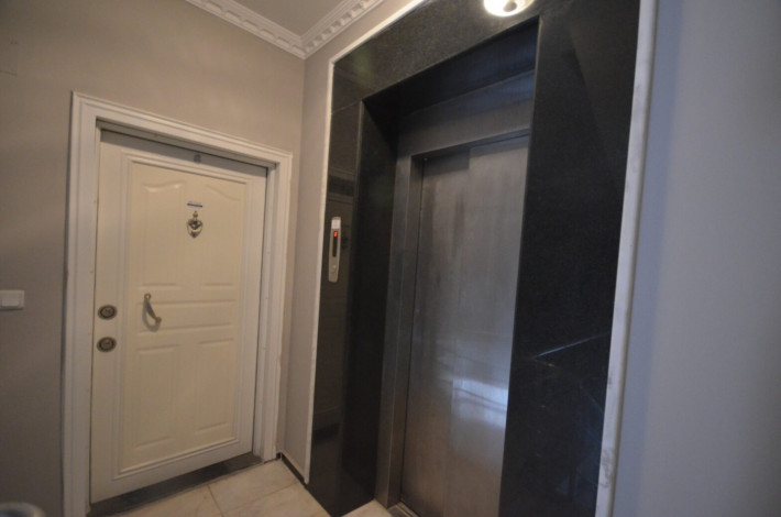 Трёхкомнатная квартира с мебелью в районе Тосмур, 115 м2 - Ракурс 2