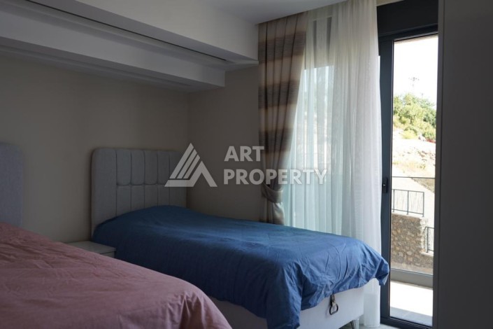 Дуплекс 4+1 в элитной резиденции, 220 кв.м. Тепе, Алания. - Ракурс 10