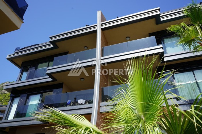 Дуплекс 4+1 в элитной резиденции, 220 кв.м. Тепе, Алания. - Ракурс 13