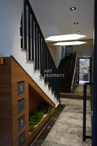 Дуплекс 4+1 в элитной резиденции, 220 кв.м. Тепе, Алания. - Ракурс 18