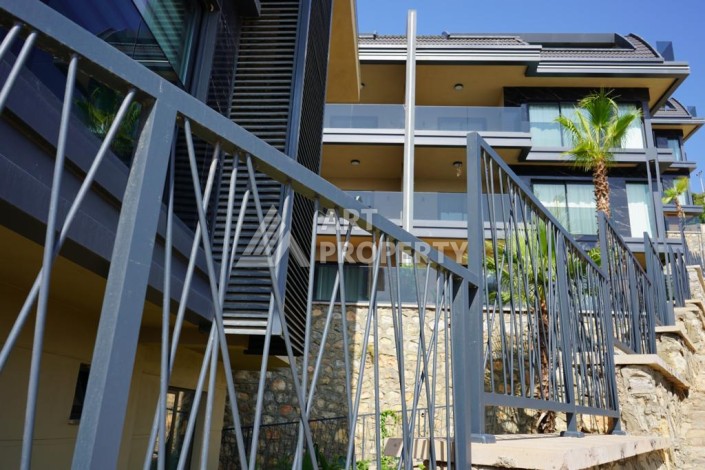 Дуплекс 4+1 в элитной резиденции, 220 кв.м. Тепе, Алания. - Ракурс 17