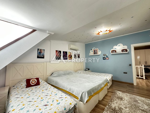 Роскошный дуплекс 4+1 в Тосмуре, 220 кв.м. - Ракурс 16