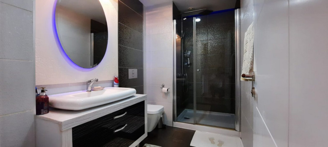 Двухкомнатная квартира в комплексе уровня люкс в районе Махмутлар, 73 м2 - Ракурс 35