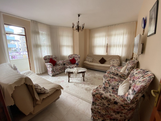 Трехкомнатная квартира в центральной части района Махмутлар города Аланья, 110 м2 - Ракурс 2